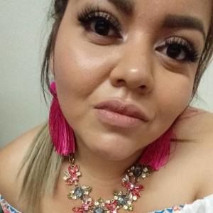 Meet your Posher, Evelyn